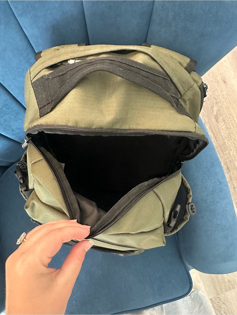Ford Bronco Ripstop Smart Backpack - Picture 7 of 13